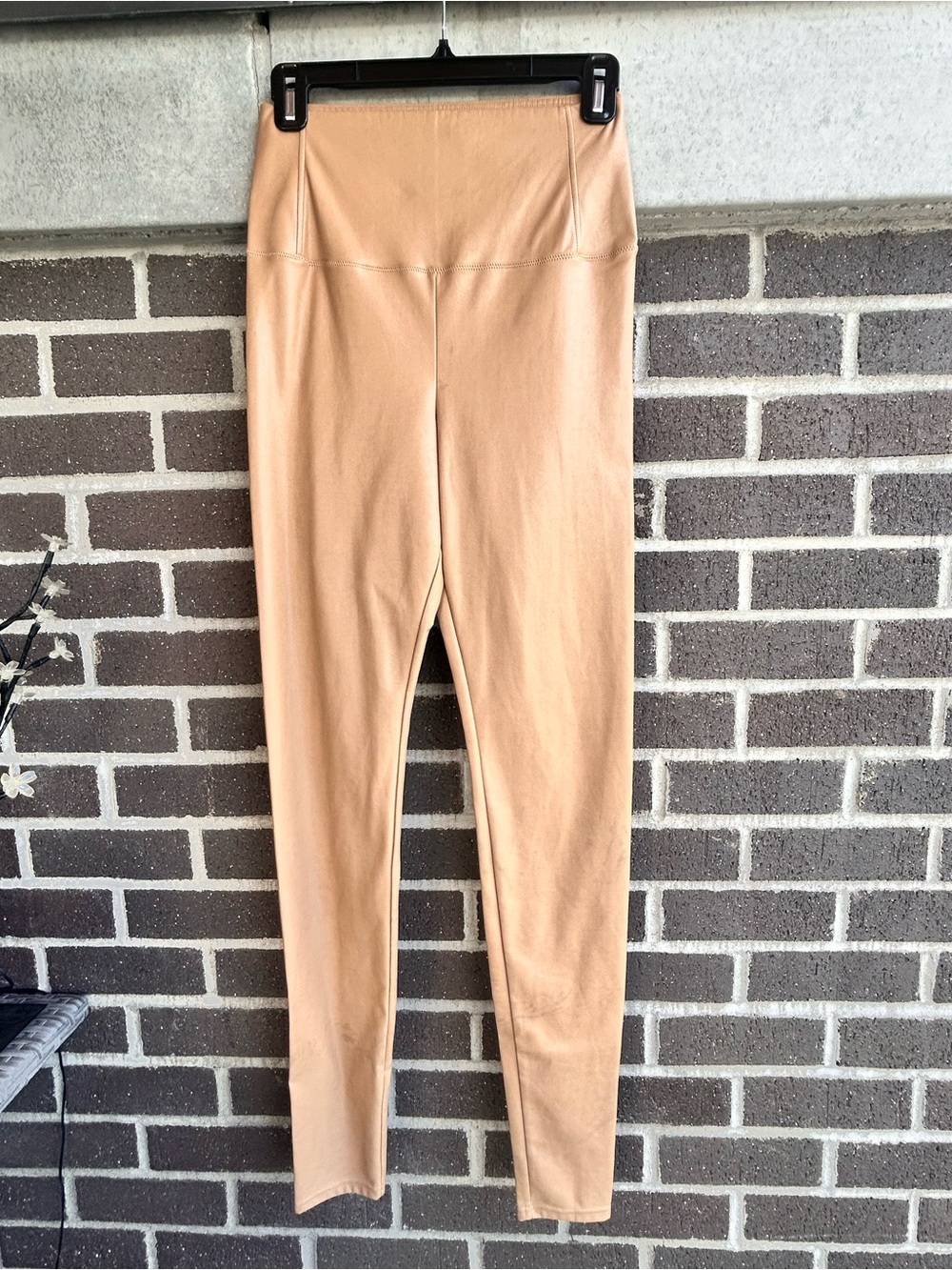 Wilfred High-Waist Leggings in Light Tan, Nylon Polyurethane Size M